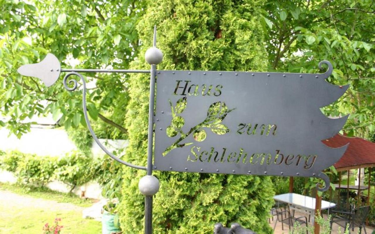 Pension Haus Zum Schlehenberg Bayreuth Eksteriør bilde